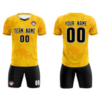 Custom Gold Classic Graffiti Pattern Sportswear Soccer Tops/Sets Jersey
